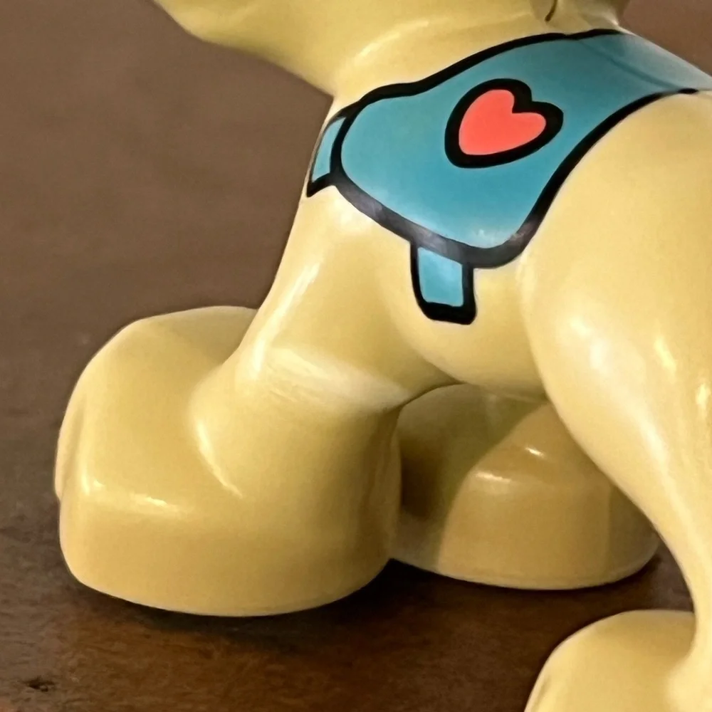 Lego Duplo Tan Puppy Dog Pet W/ Heart Vest Harness Service Dog Companion - Picture 5 of 6